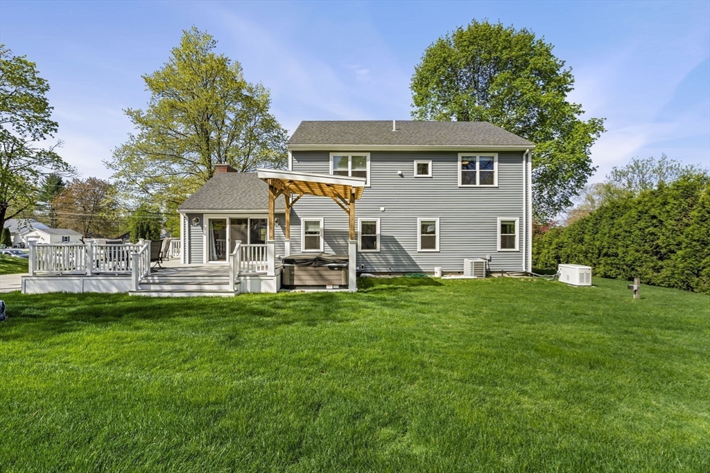 497 Wood Ln