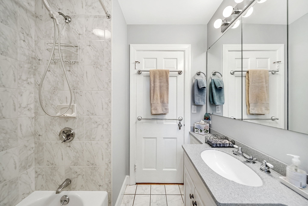 Needham, Massachusetts 02492, United States, 4 Bedrooms Bedrooms, ,2 BathroomsBathrooms,Residential,Active,215921