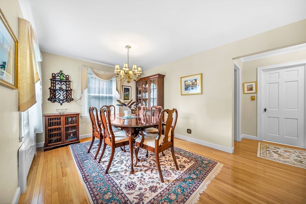 Needham, Massachusetts 02492, United States, 4 Bedrooms Bedrooms, ,2 BathroomsBathrooms,Residential,Active,215921