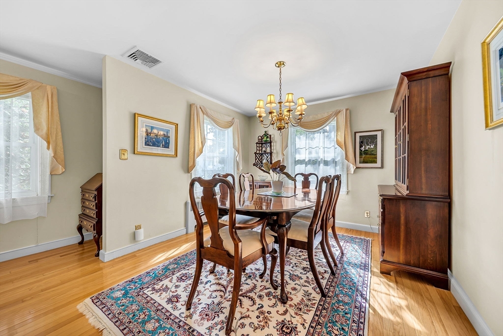 Needham, Massachusetts 02492, United States, 4 Bedrooms Bedrooms, ,2 BathroomsBathrooms,Residential,Active,215921