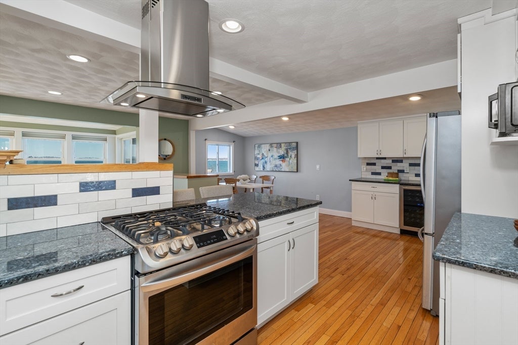43 Maple Ave, Nahant, MA Photo #15