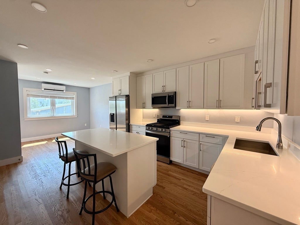 863 Saratoga St #3, Boston, MA Photo #5