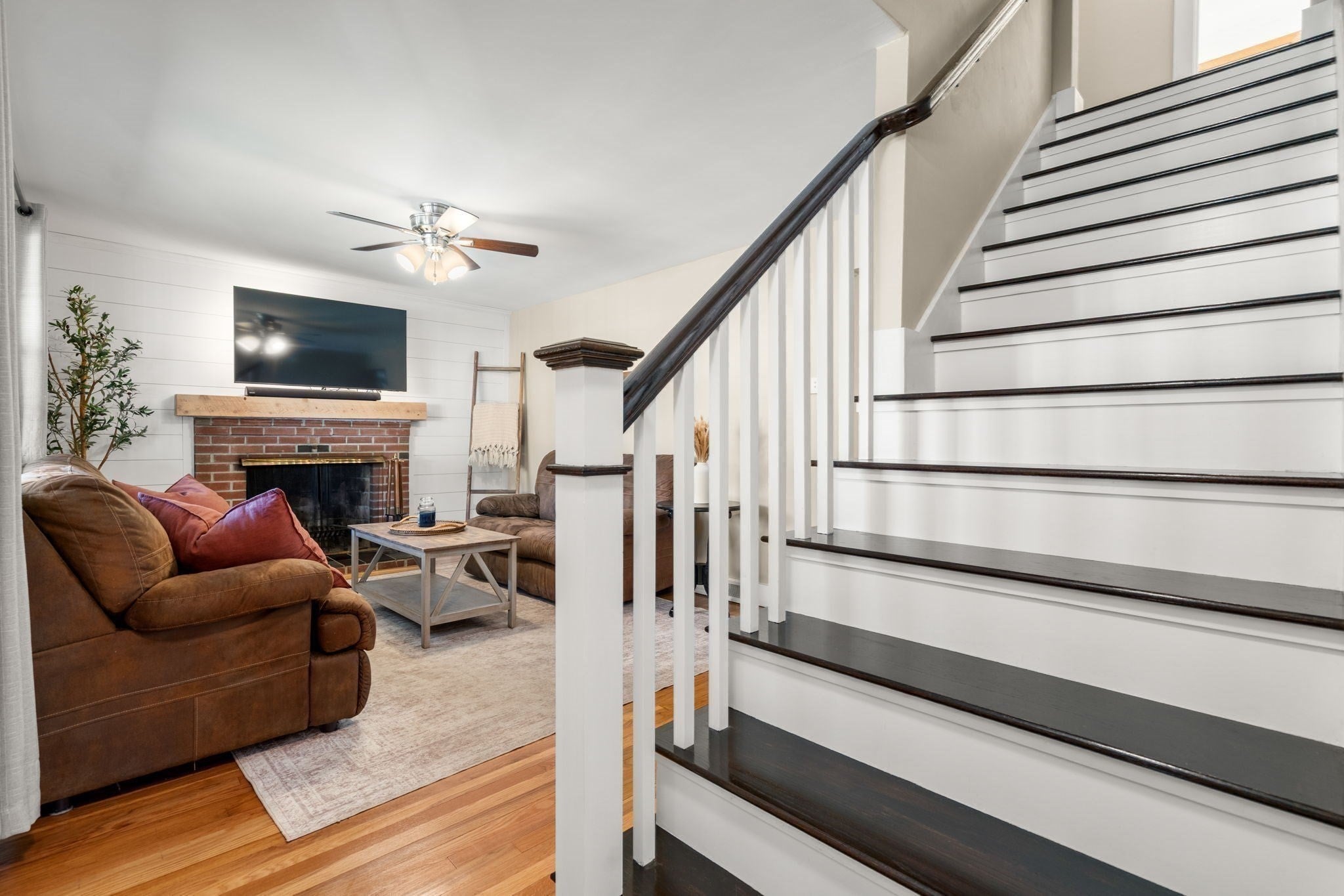 1 New York Ave, Blackstone, MA, 1 New York Ave, Blackstone, MA Photo #4