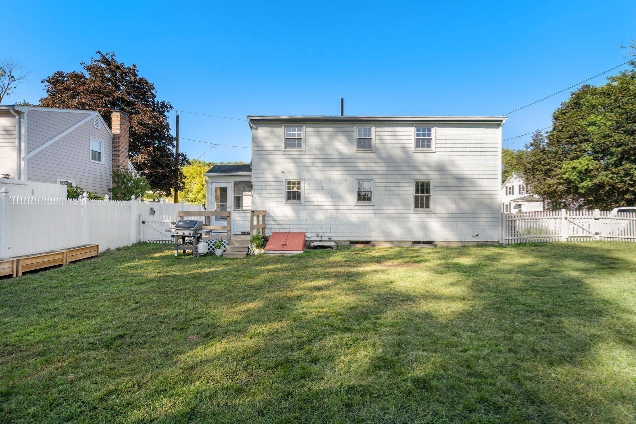 1 New York Ave, Blackstone, MA, 1 New York Ave, Blackstone, MA Photo #32