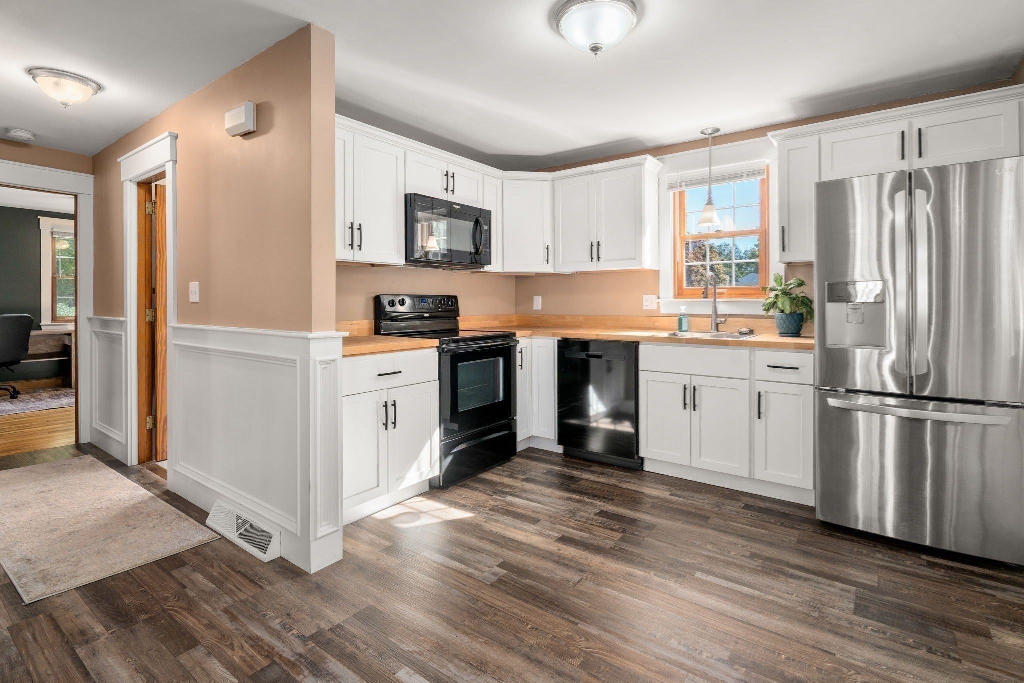 1 New York Ave, Blackstone, MA, 1 New York Ave, Blackstone, MA Photo #10