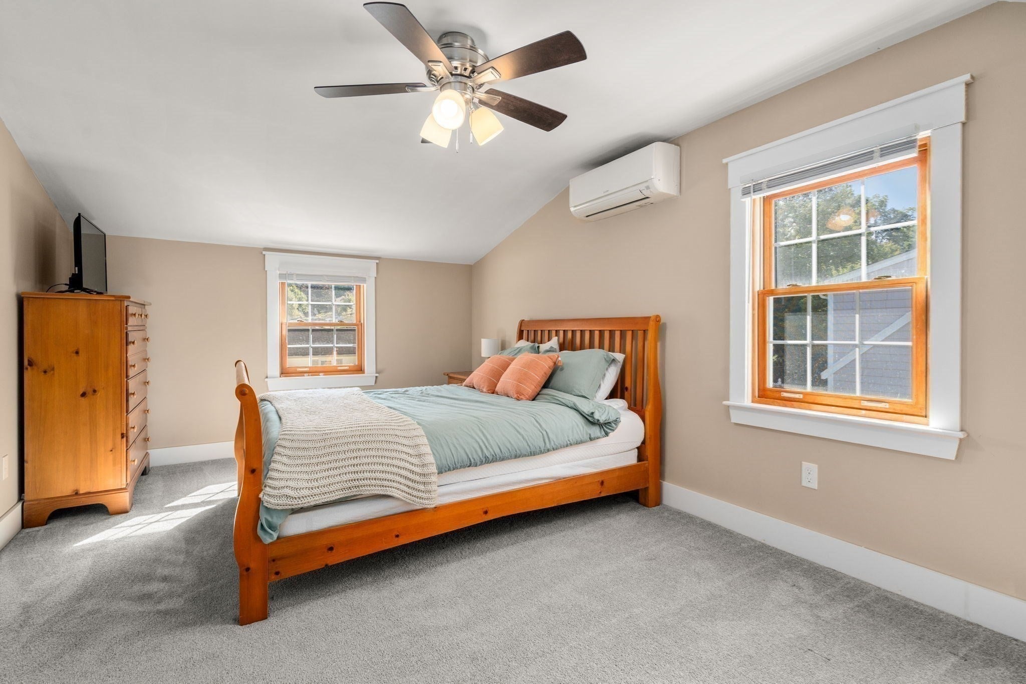 1 New York Ave, Blackstone, MA, 1 New York Ave, Blackstone, MA Photo #19