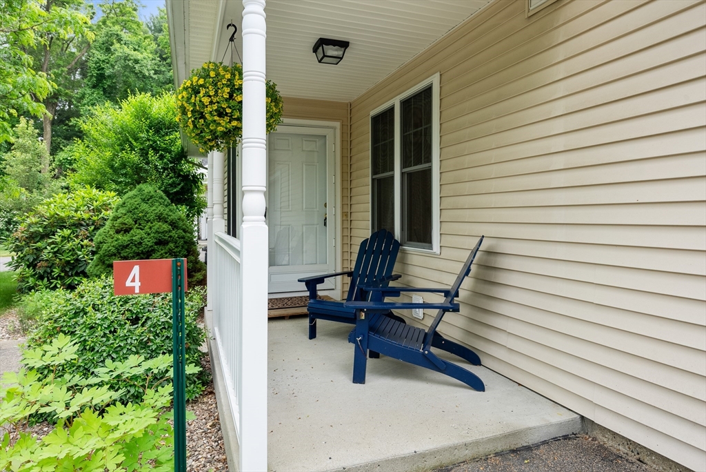 22 Pomeroy Meadow Rd 4