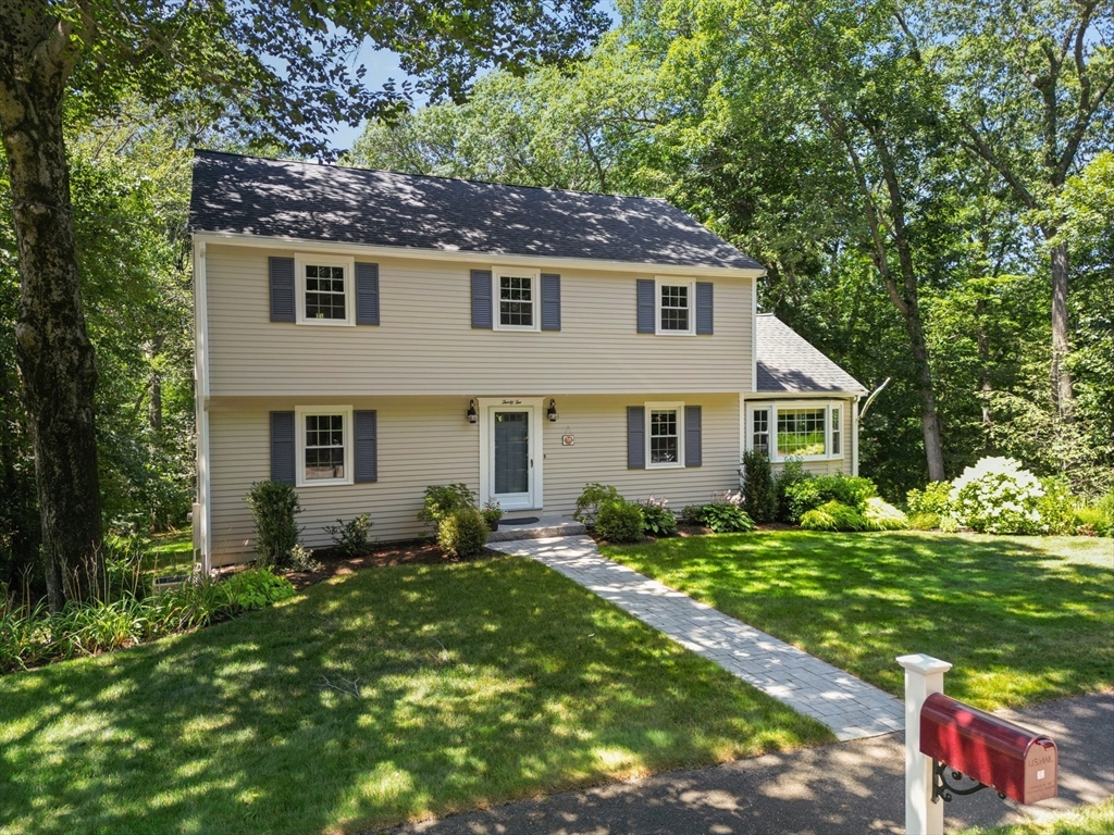 32 Towne Ln