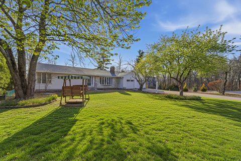 5 Oak Ter Newbury MA 01922