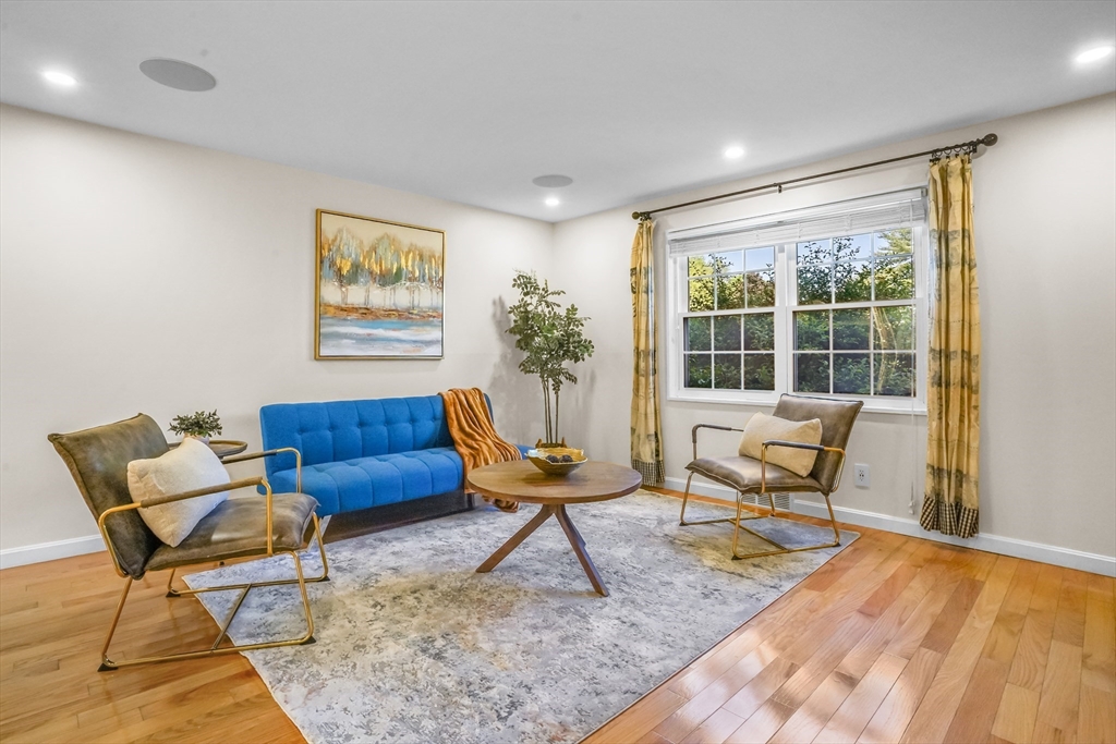 56 Roberts Dr 56
