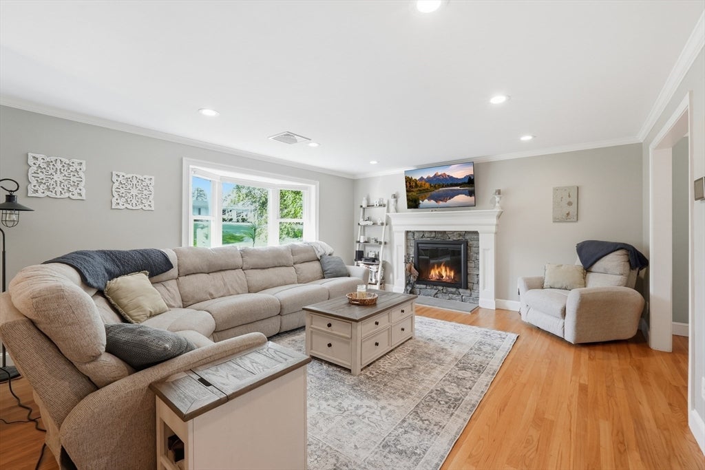 137 Ward St, North Brookfield, MA, 137 Ward St, North Brookfield, MA Photo #3