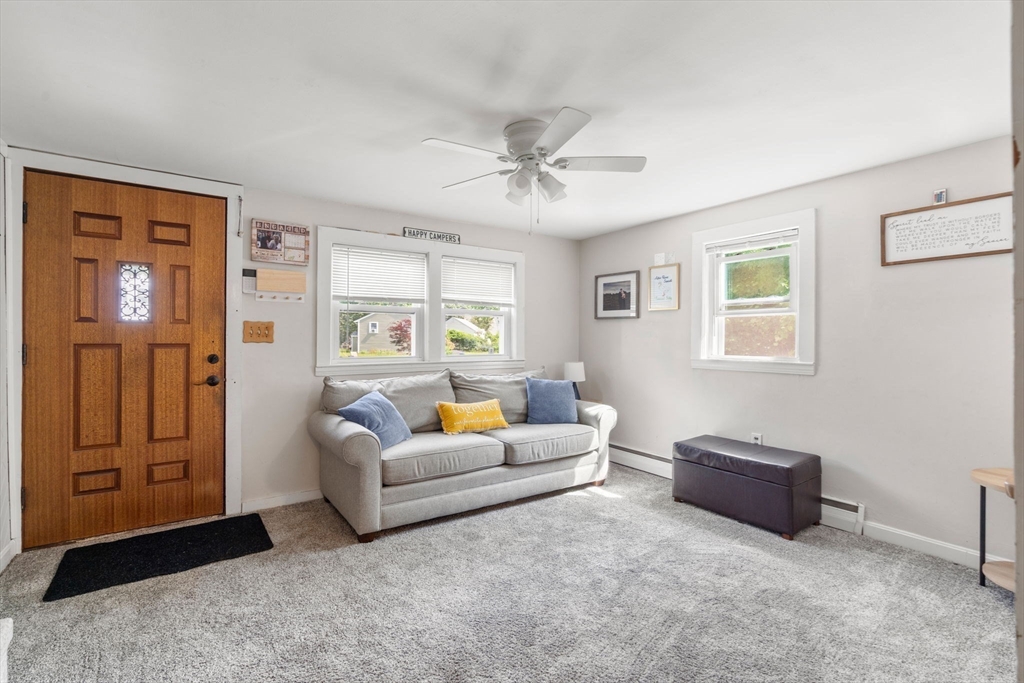 24 Springwell Rd