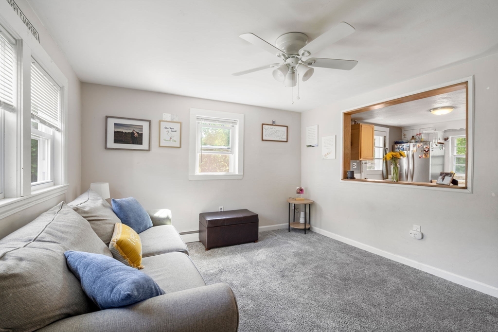 24 Springwell Rd