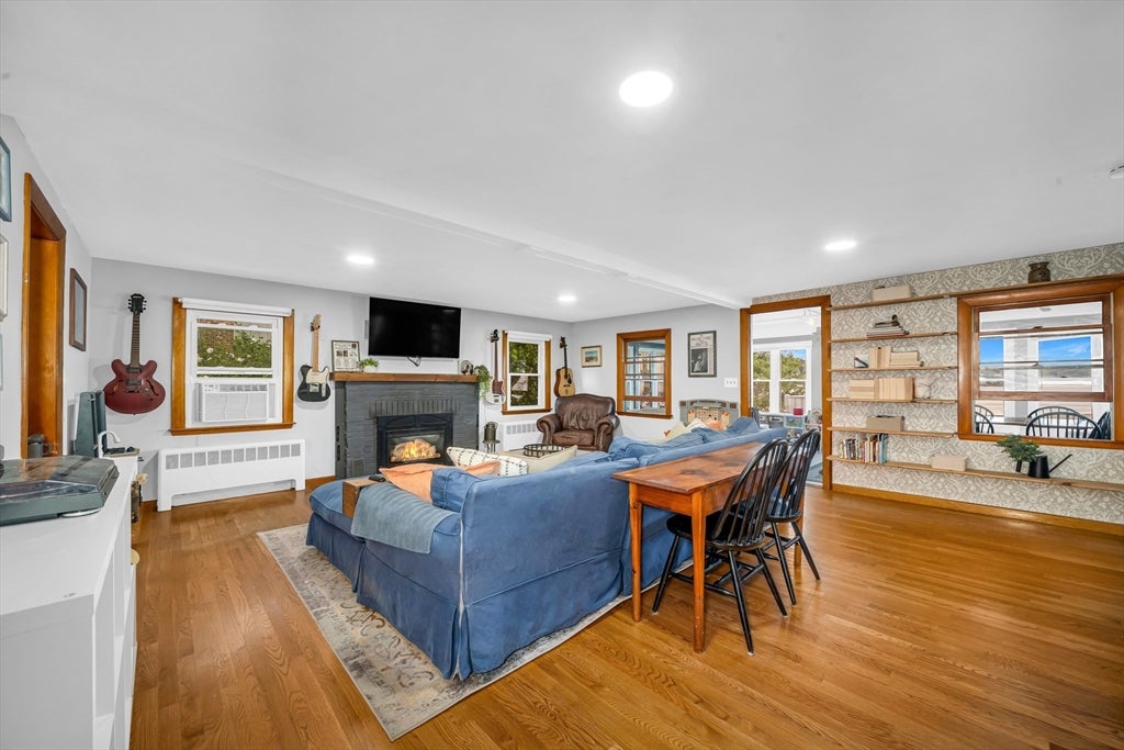 8 Lake Attitash Rd, Amesbury, MA, 8 Lake Attitash Rd, Amesbury, MA Photo #7
