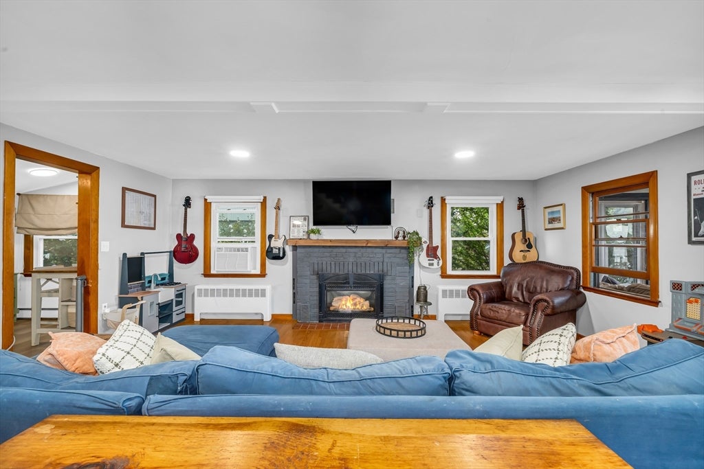 8 Lake Attitash Rd, Amesbury, MA, 8 Lake Attitash Rd, Amesbury, MA Photo #9