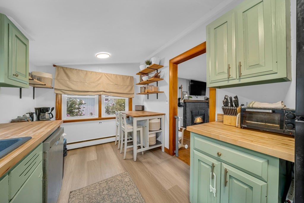 8 Lake Attitash Rd, Amesbury, MA, 8 Lake Attitash Rd, Amesbury, MA Photo #13