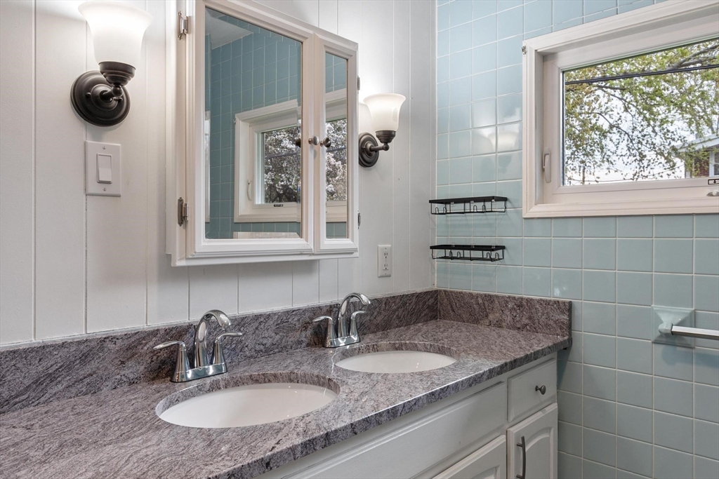 20 Greystone Ave #20, Haverhill, MA Photo #24