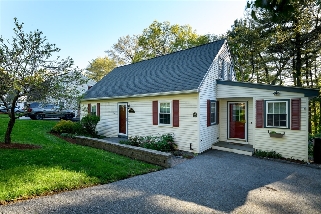 32 Westview Dr