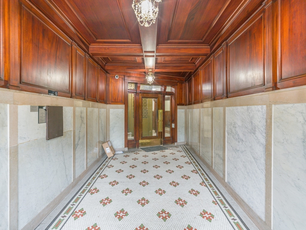 51 Park Dr 11