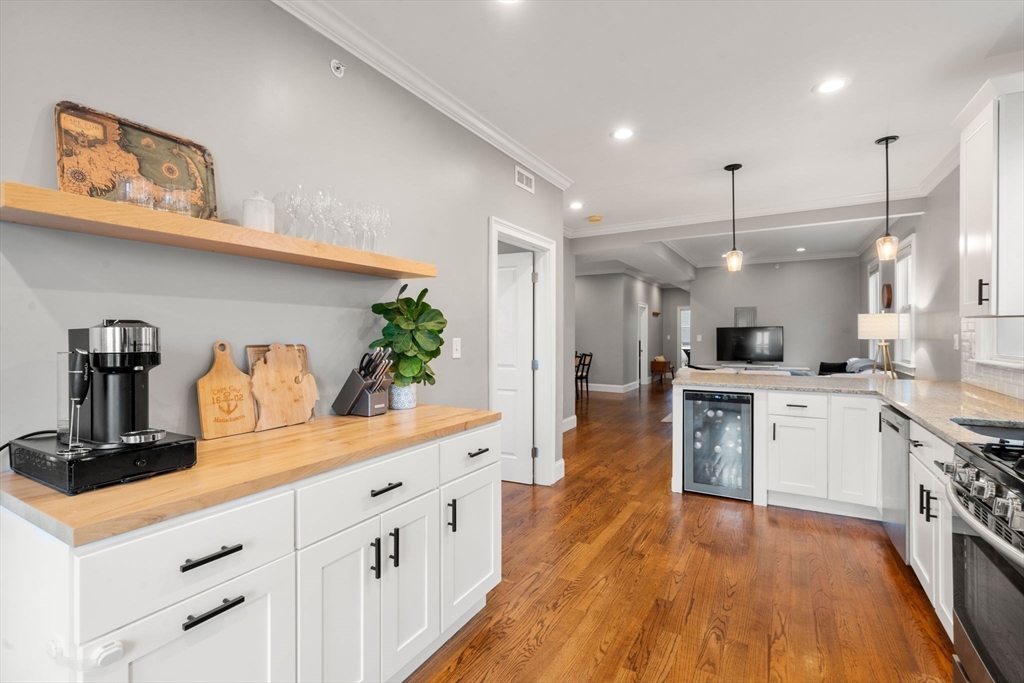 364 Meridian Street 3