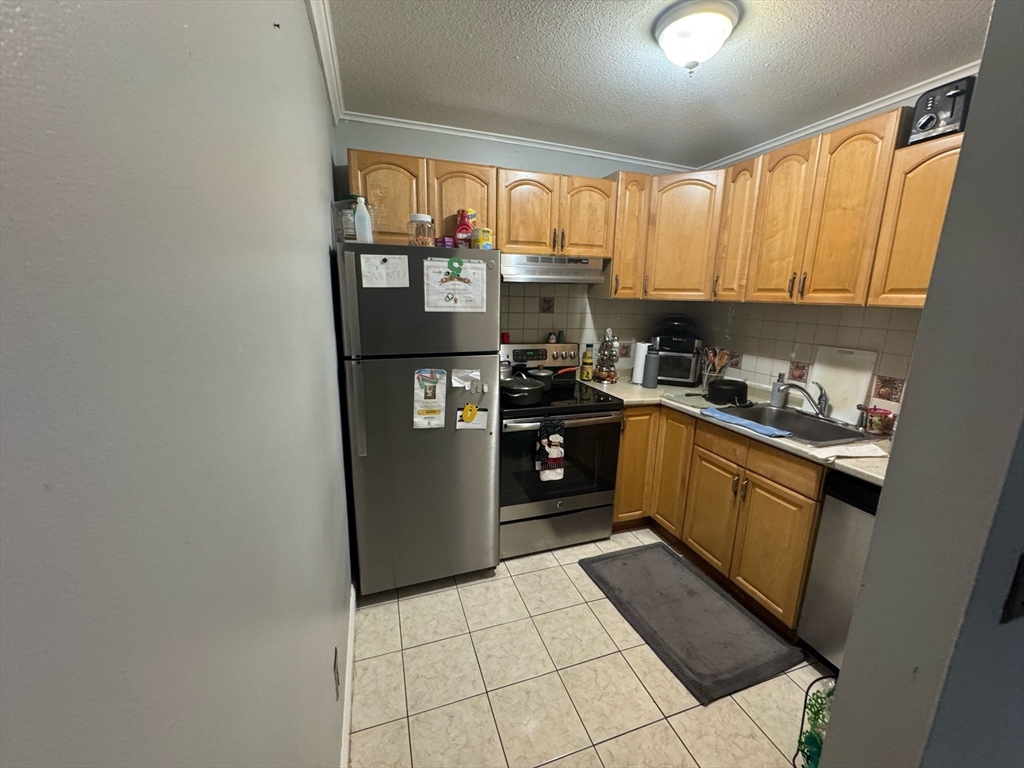 11 Weld St 33
