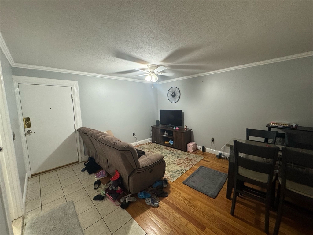 11 Weld St 33