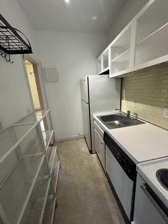 80 Beacon St 32