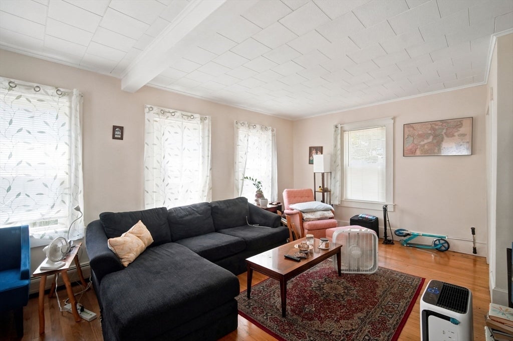 33-37 Cottage St