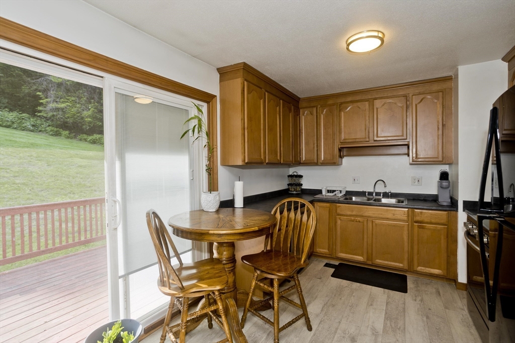 918 Bernardston Rd