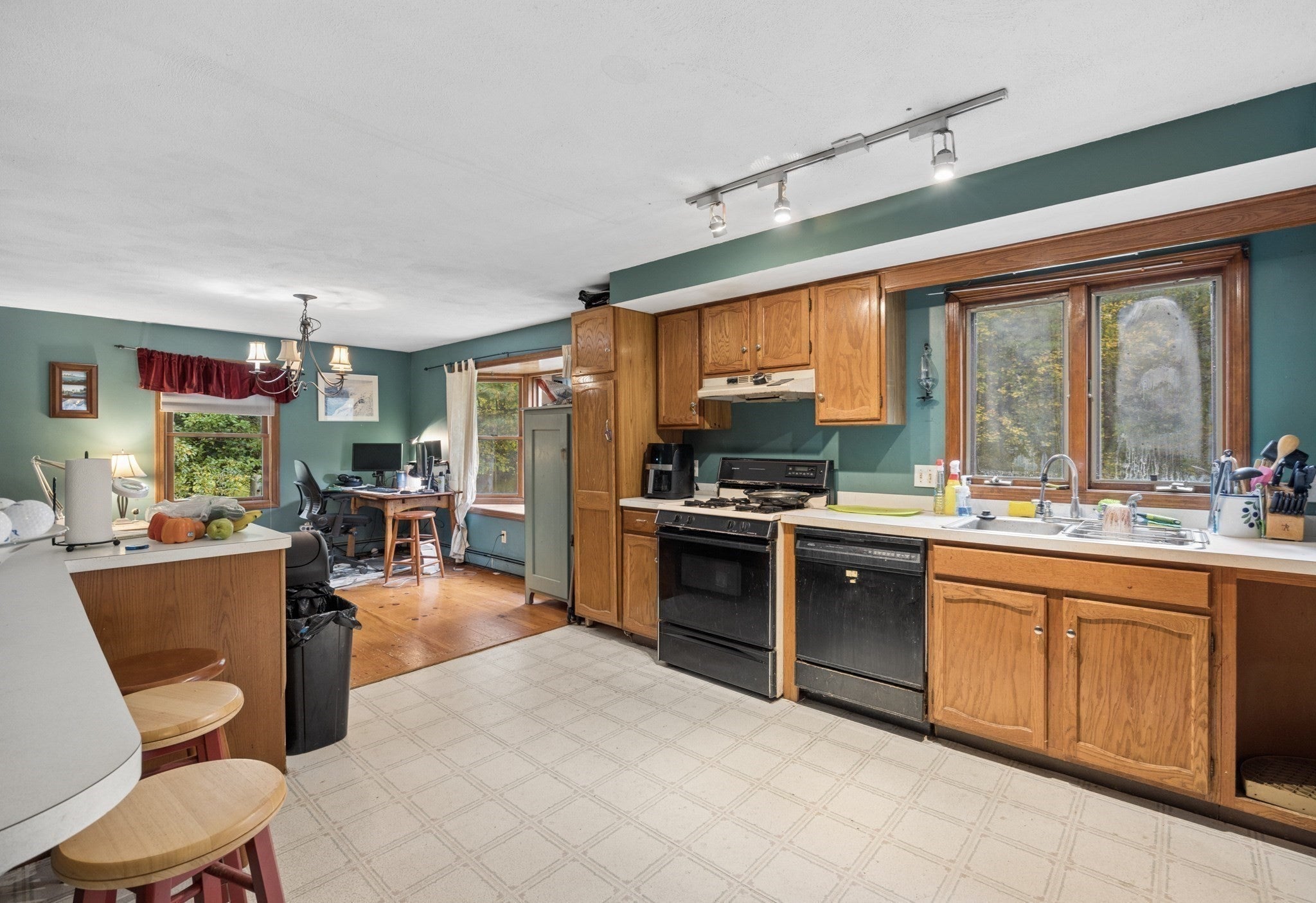 89 Pickens Street, Lakeville, MA Photo #9
