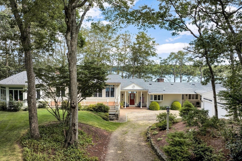 67 Redwood Cir