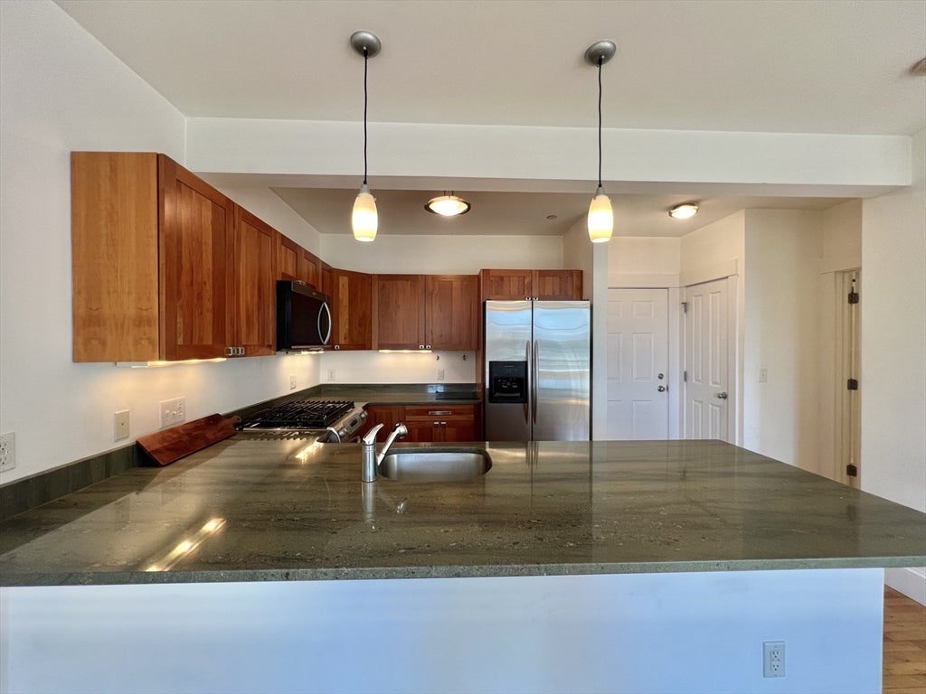 432 Norfolk Street 4-C