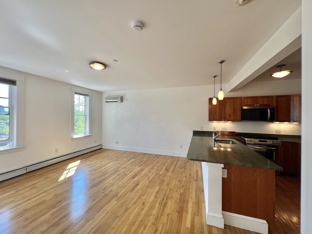 432 Norfolk Street 4-C