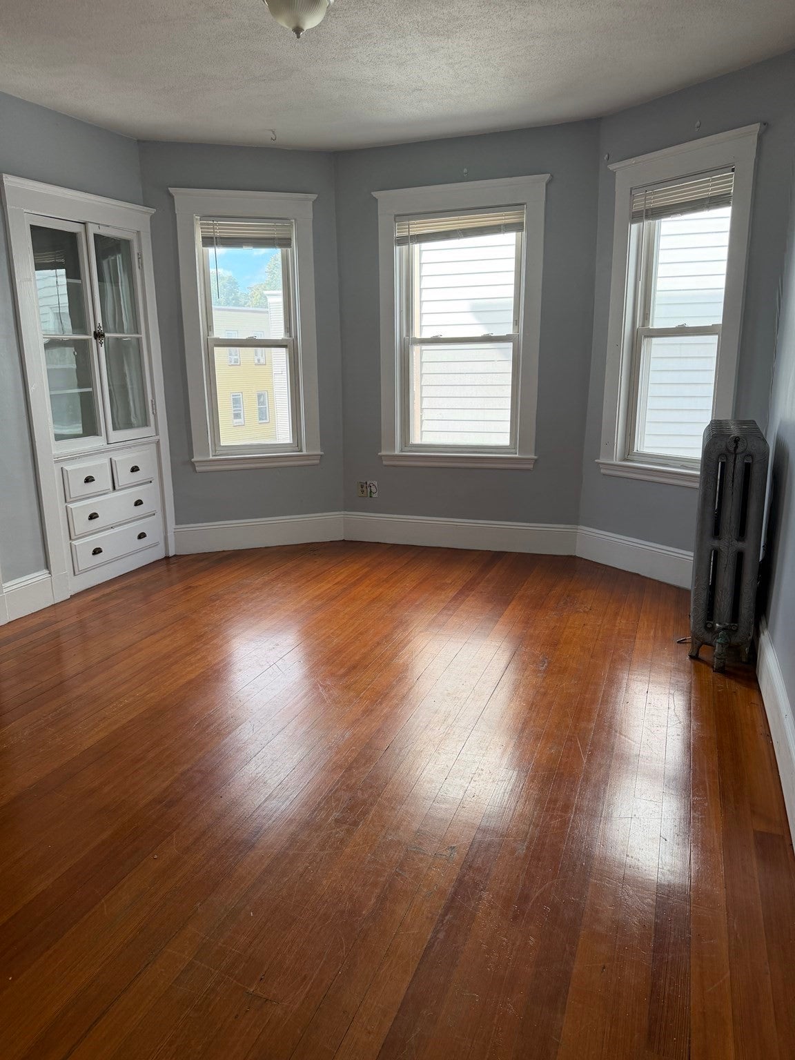 Click for 71 Foster St #2, Boston, MA slideshow Click for 71 Foster St #2, Boston, MA slideshow