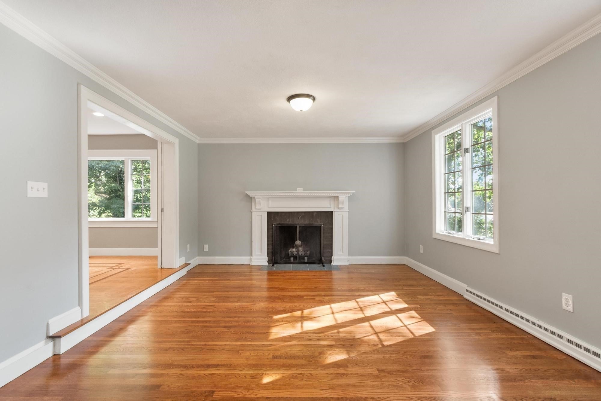 9 Lantern Rd