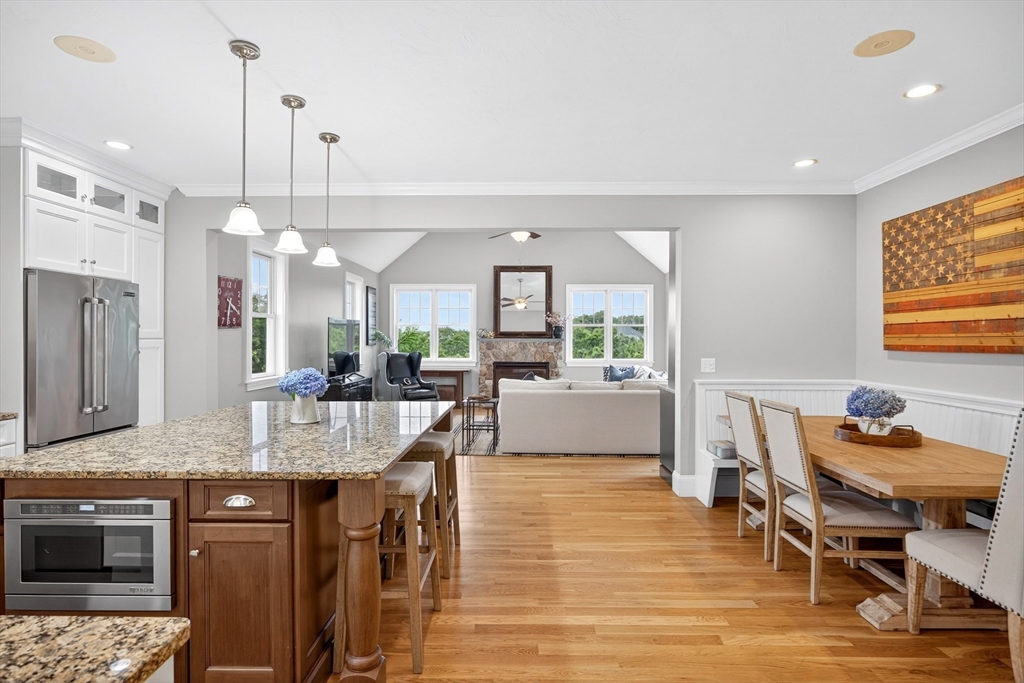 93 Highwood Ln