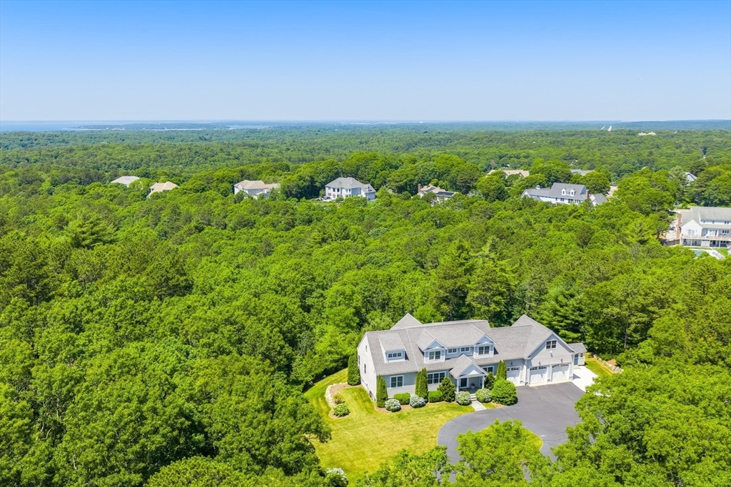 93 Highwood Ln