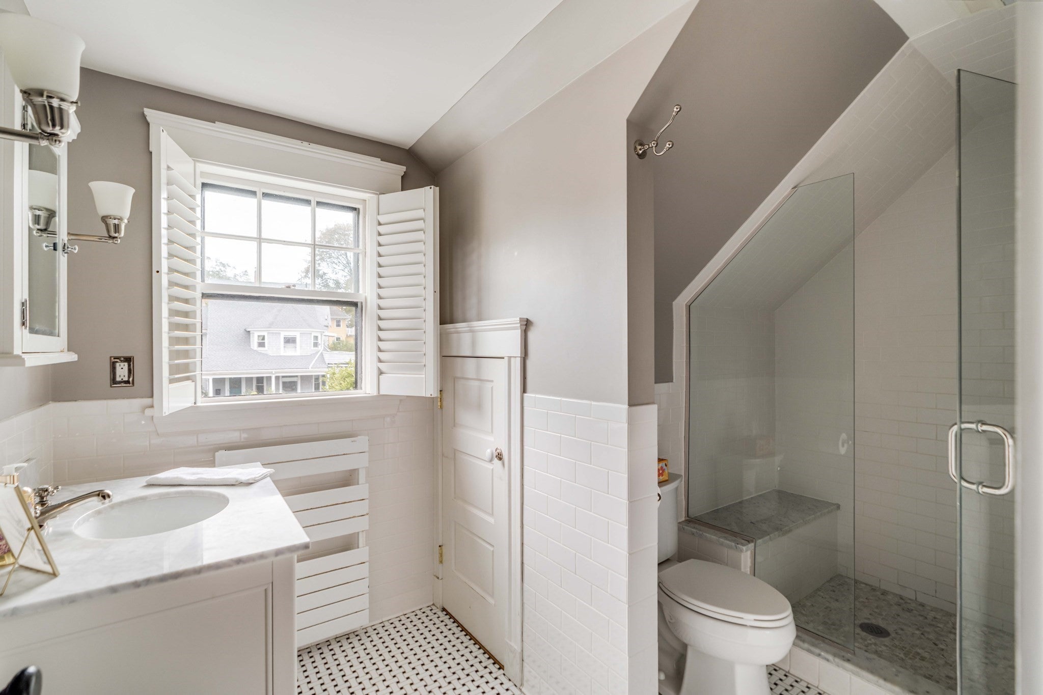 990 South Street, Boston, MA Photo #32