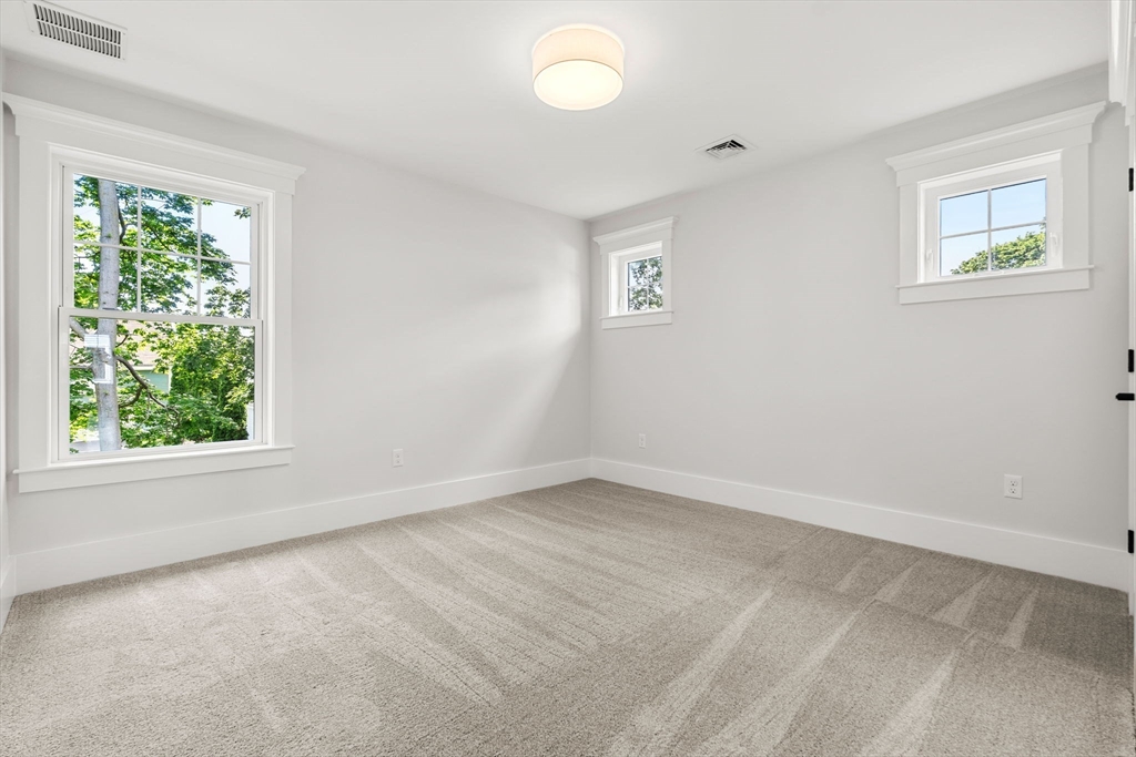 9 Harvey Park, Lynnfield, MA Photo #37