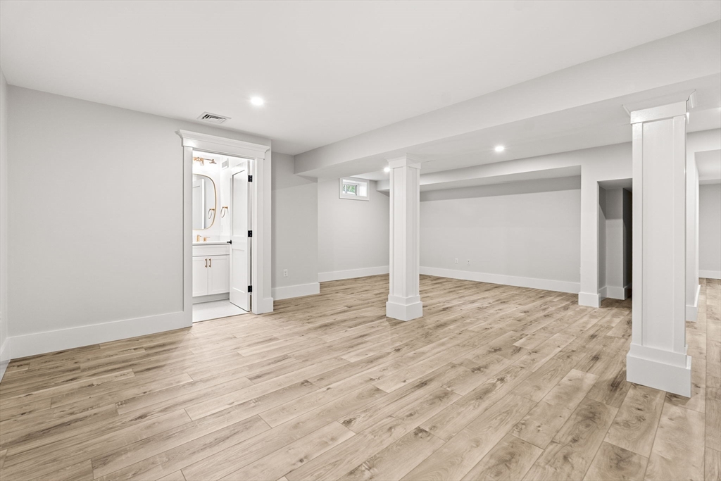 9 Harvey Park, Lynnfield, MA Photo #41