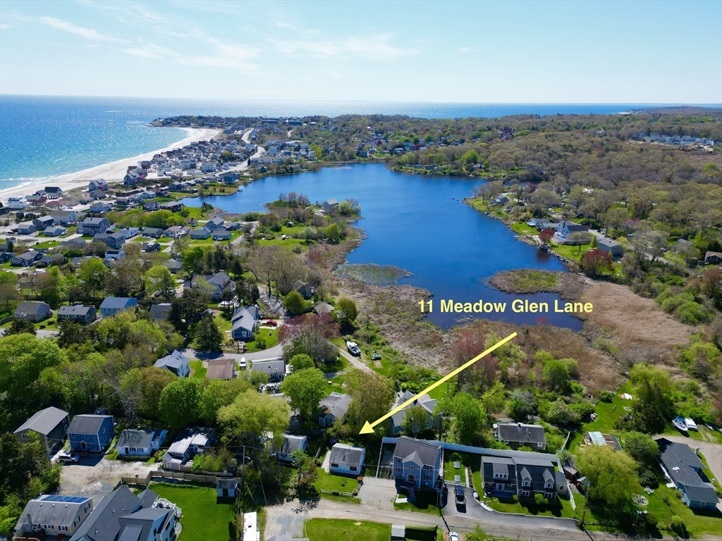 11 Meadow Glen Ln