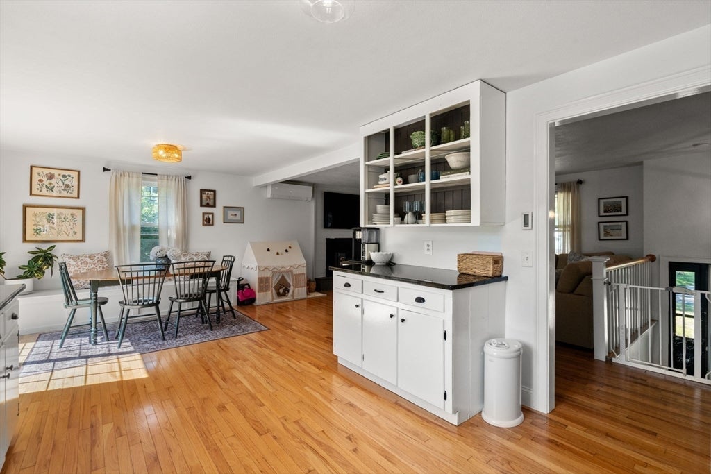 23 Inland Rd