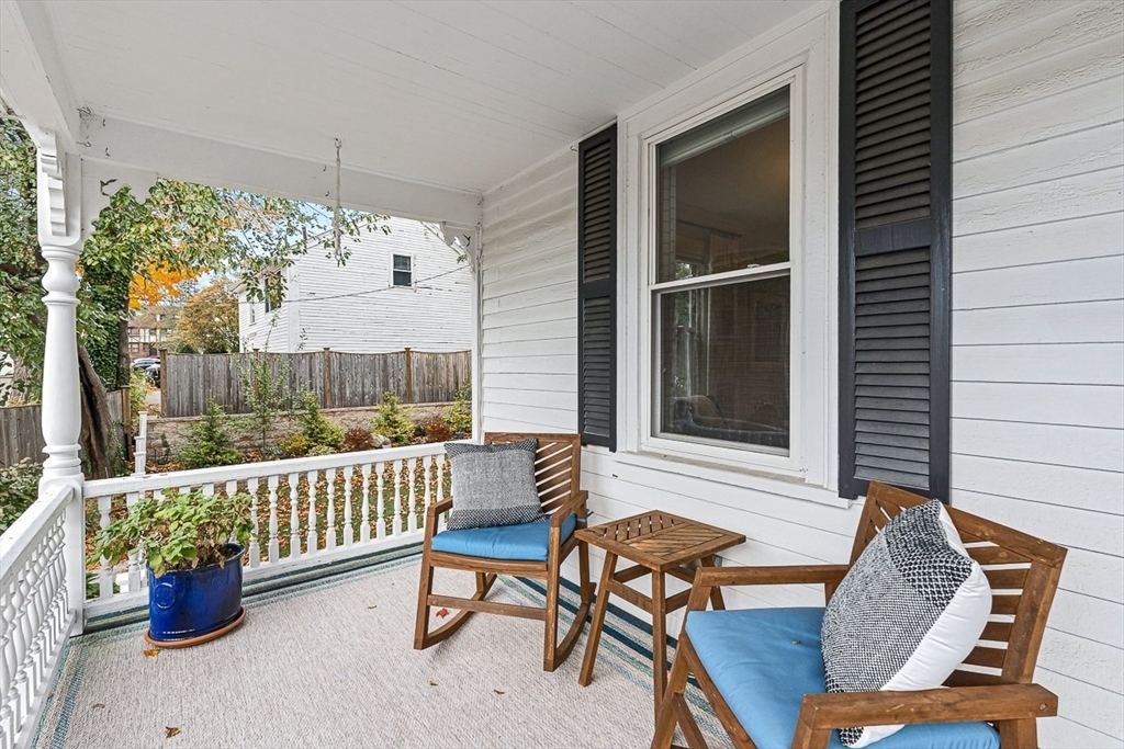 209 Washington St 209