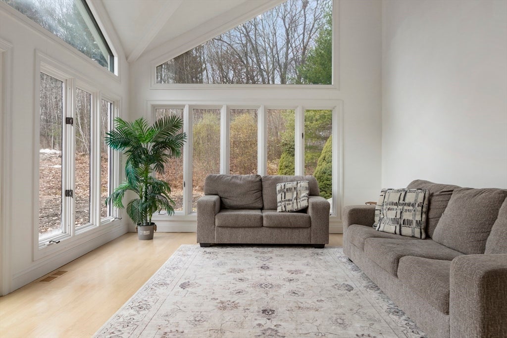 23 Ben's Way, Hopedale, MA, 23 Ben's Way, Hopedale, MA Photo #14