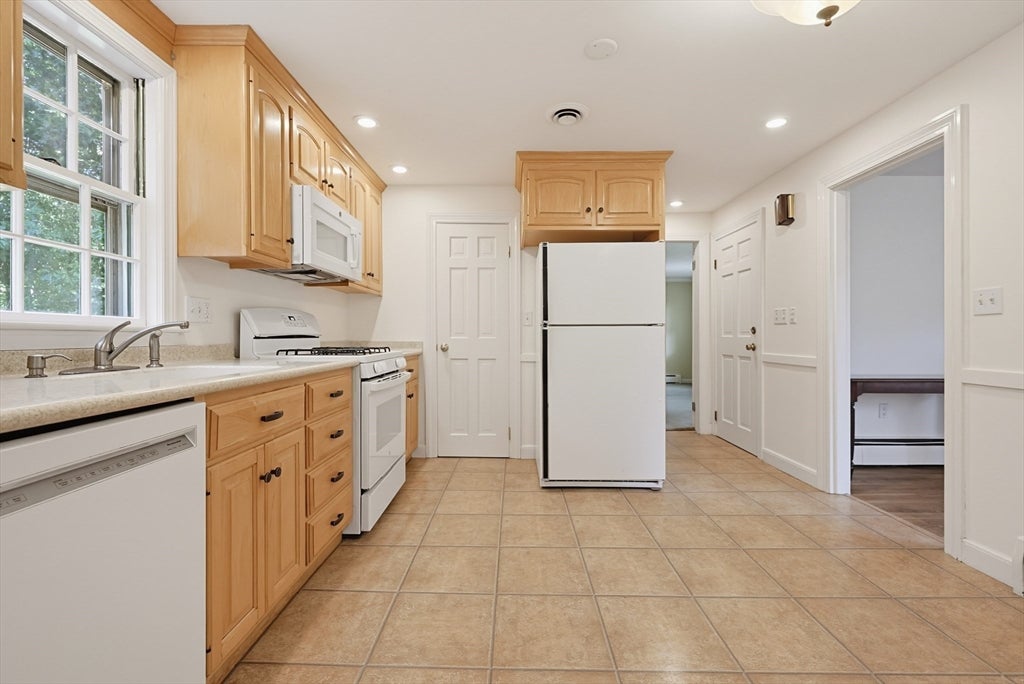 7 Cheryl Dr, Foxboro, MA, 7 Cheryl Dr, Foxboro, MA Photo #12
