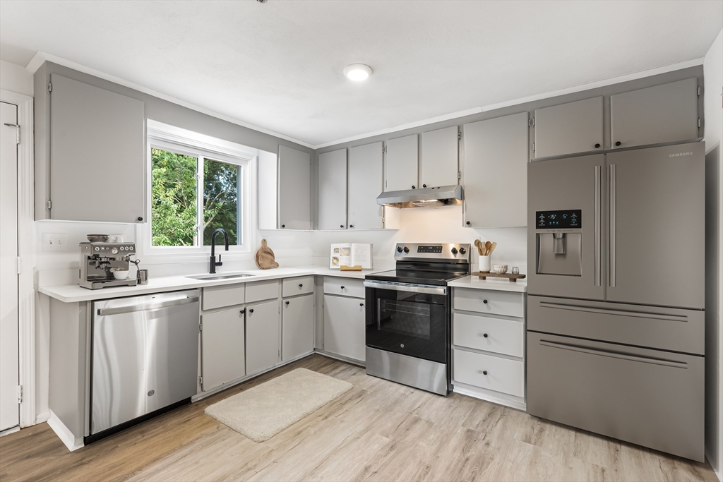 115 Joanne Rd