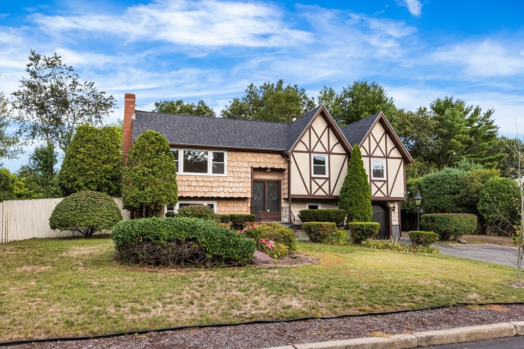 115 Joanne Rd