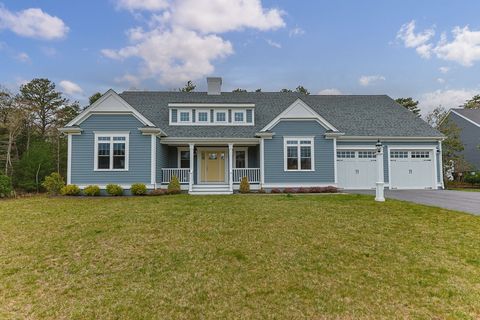 7 Nicklaus Way Mashpee MA 02649