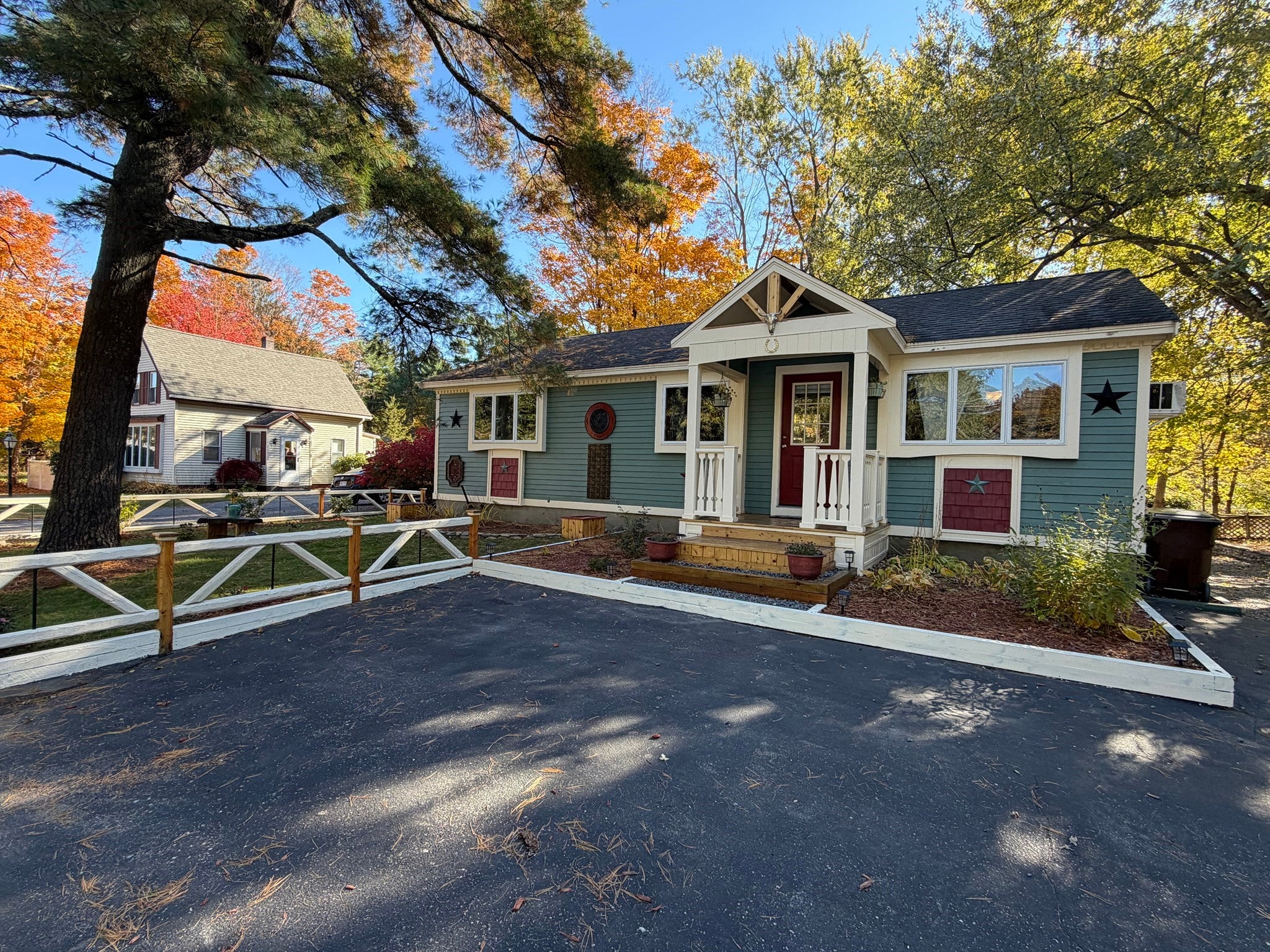 Photo of 14 Collins St, Salisbury, MA
