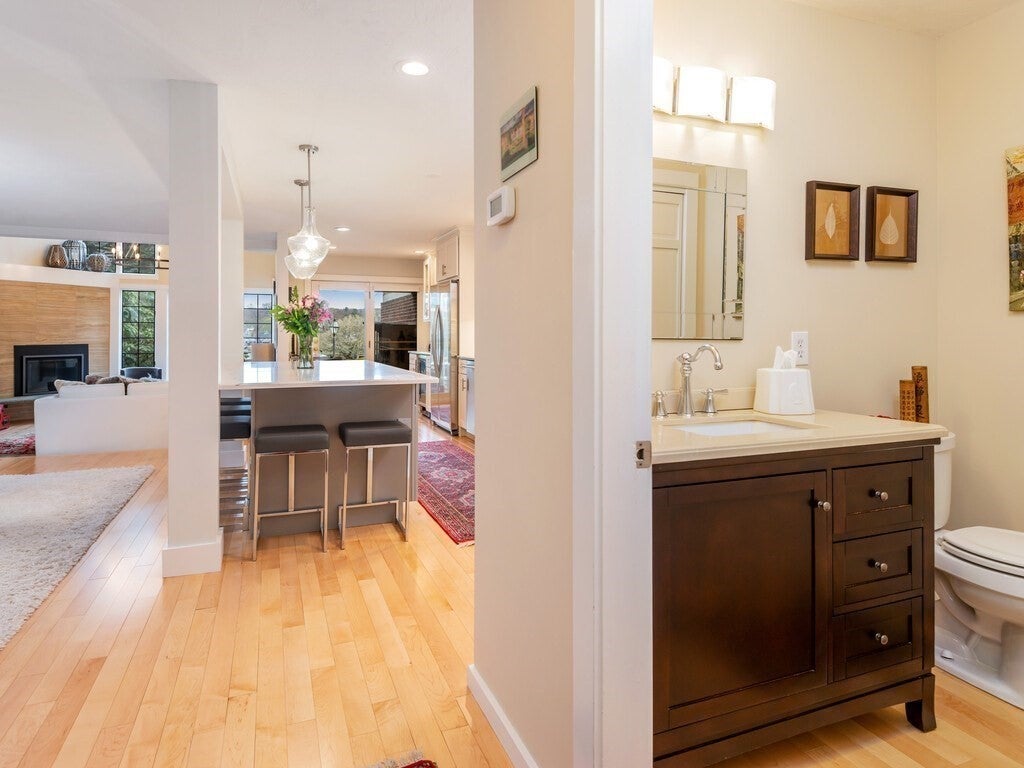 74 S Quinsigamond Ave #7, Shrewsbury, MA, 74 S Quinsigamond Ave #7, Shrewsbury, MA Photo #3